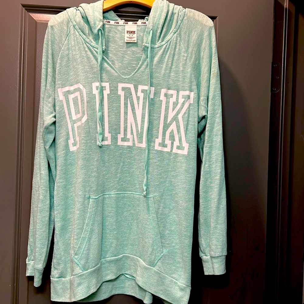 Lady's hoodie top